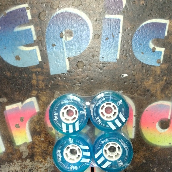 Wheels Evolve Skateboards Made in USA - Picture 2 of 7